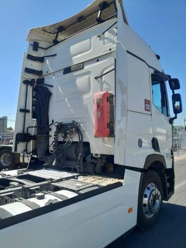 T480  4x2      Tracto camión  Renault