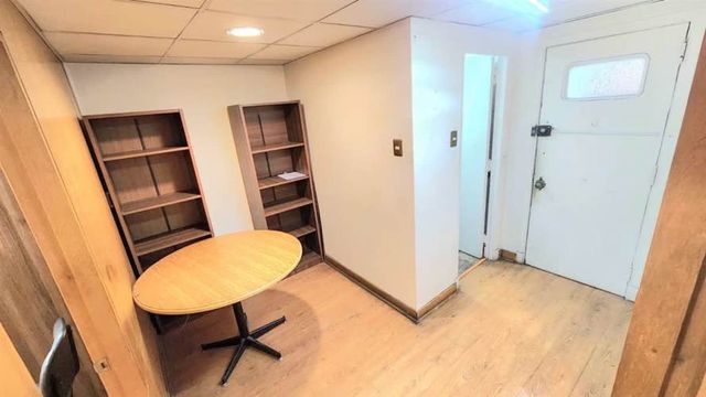 OFICINA Huérfanos / Paseo Ahumada