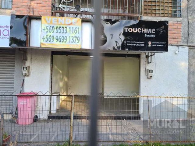 BODEGA SANCHEZ FONTECILLA ENTRE LAS PARCELAS Y GRECIA