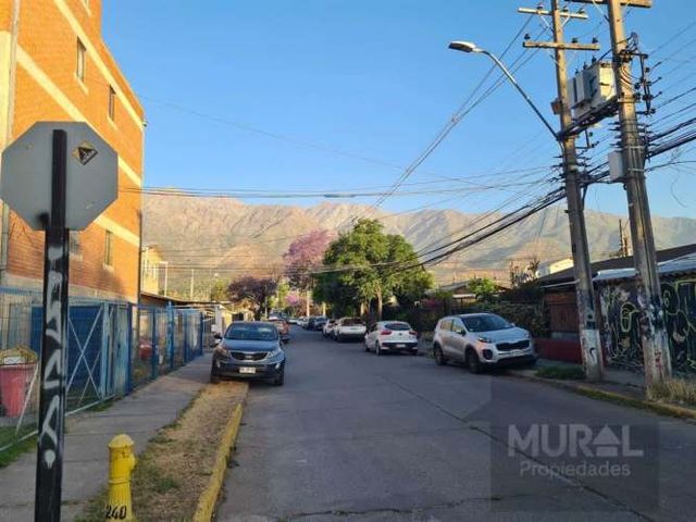 BODEGA SANCHEZ FONTECILLA ENTRE LAS PARCELAS Y GRECIA