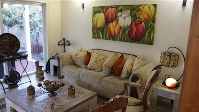 CASA ALEJANDRO DAUD CON AV LOS PERALES