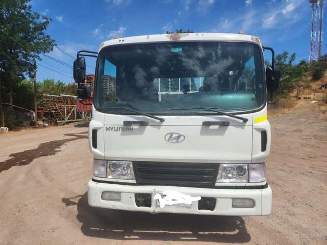 Camión Hyundai HD120 Carrocería Plana, Impecable 2015