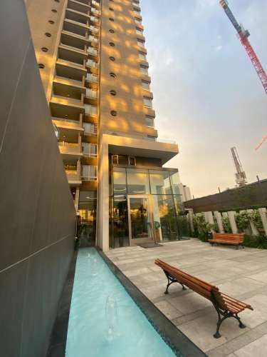 ESPACIOSO DEPARTAMENTO EN ARRIENDO