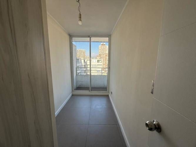 SE ARRIENDA DP 2D2B EN METRO SANTA LUCIA