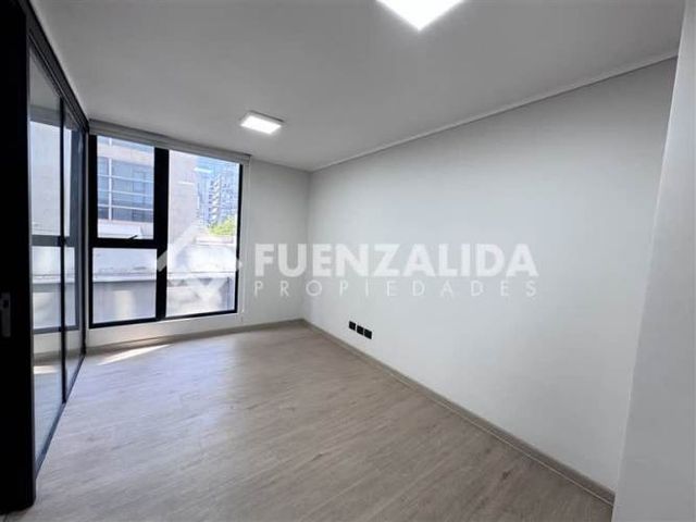 OFICINA Metro Pedro de Valdivia