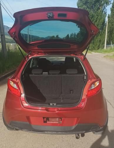 Mazda demio año 2014 / 4x2 motor 1.3 cc automático