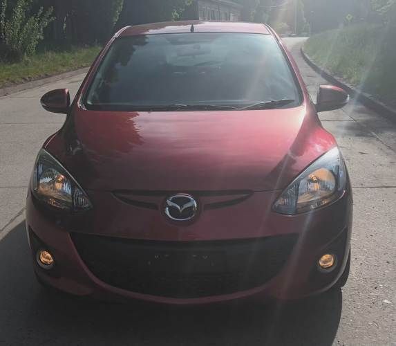 Mazda demio año 2014 / 4x2 motor 1.3 cc automático