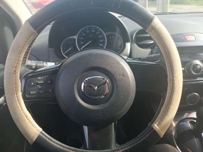 Mazda demio año 2014 / 4x2 motor 1.3 cc automático
