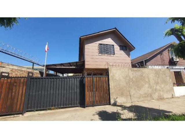 SE VENDE CASA 3 DORMITORIOS EN LIMACHE