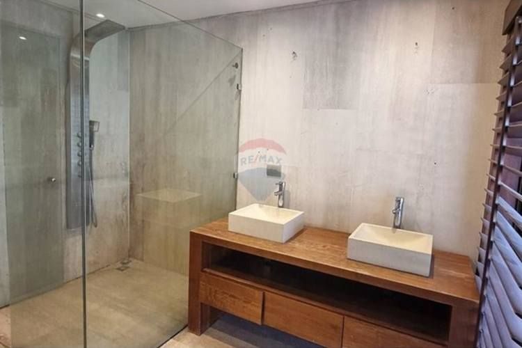 Maravillosa casa con laguna, lujo y naturaleza