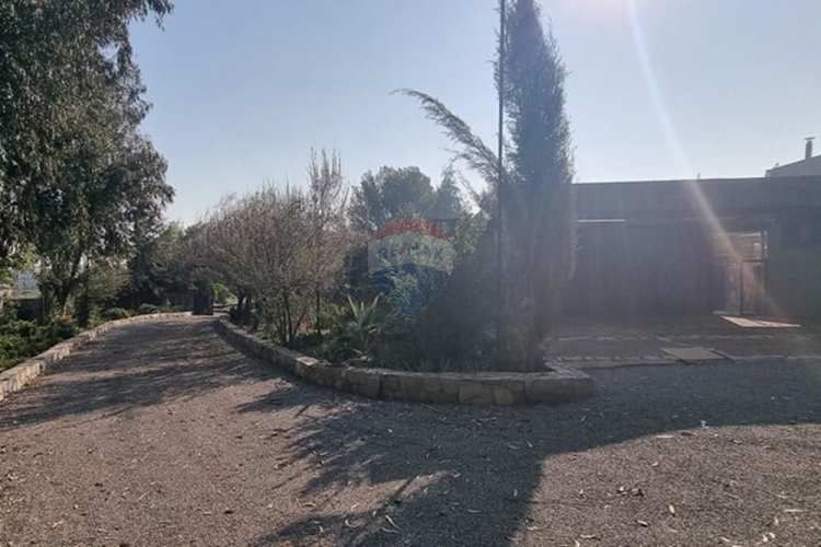 Maravillosa casa con laguna, lujo y naturaleza