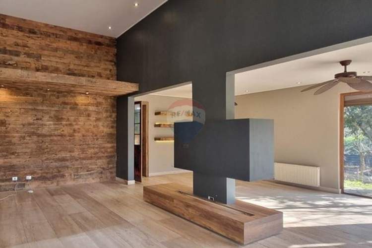 Maravillosa casa con laguna, lujo y naturaleza