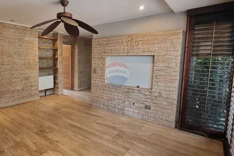 Maravillosa casa con laguna, lujo y naturaleza