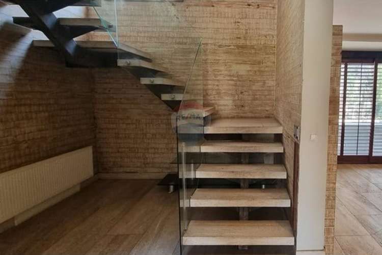 Maravillosa casa con laguna, lujo y naturaleza