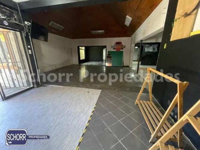 LOCAL COMERCIAL Parque Universitario, 36 Oriente con 3 Norte