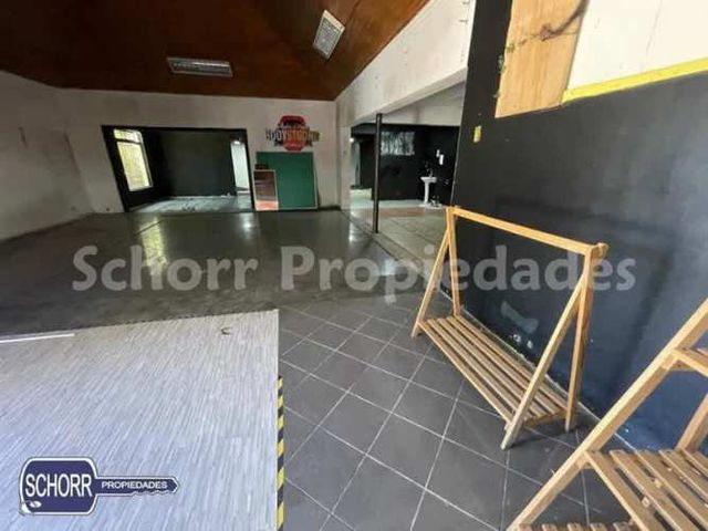 LOCAL COMERCIAL Parque Universitario, 36 Oriente con 3 Norte