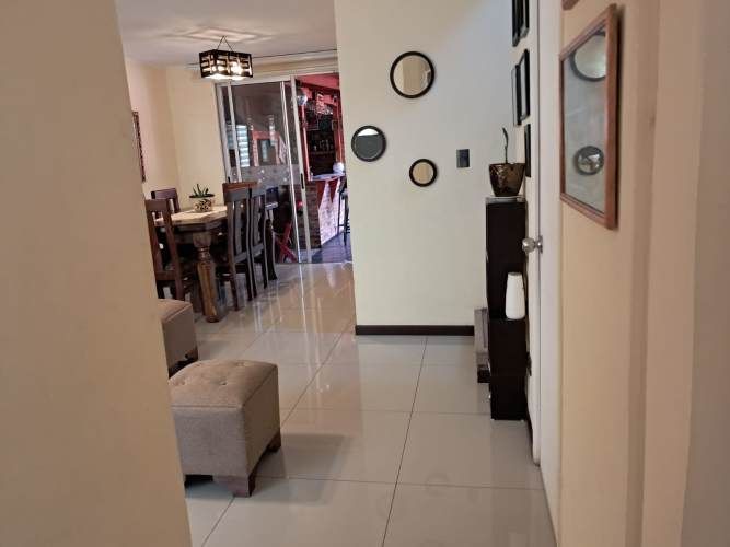 HERMOSA CASA EN  CONDOMINIO LOS FALDEOS DE NOS