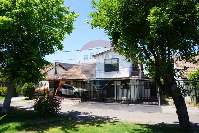 Casa en condominio 120 m2, metro pedreros