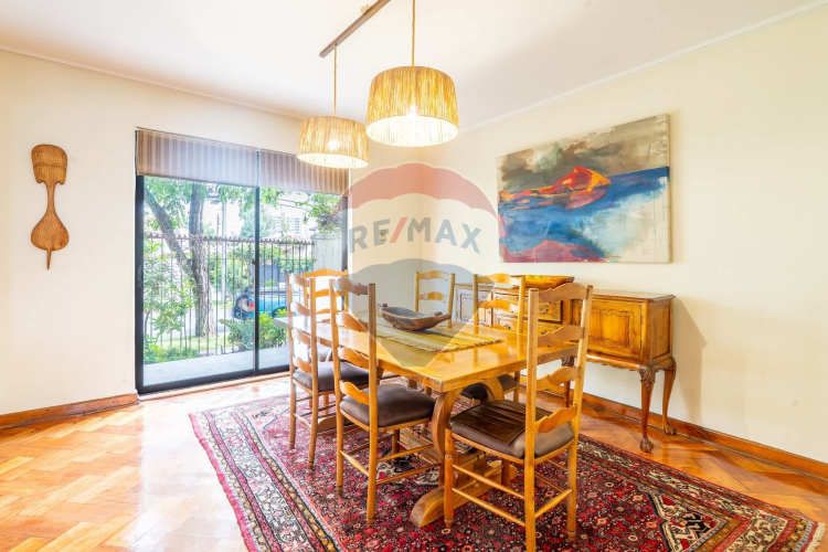 Casa con estilo arquitectónico renovada