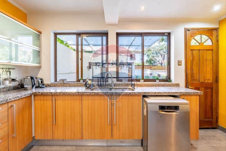 Casa con estilo arquitectónico renovada