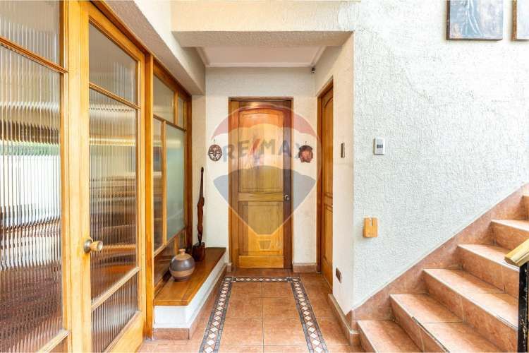 Casa con estilo arquitectónico renovada