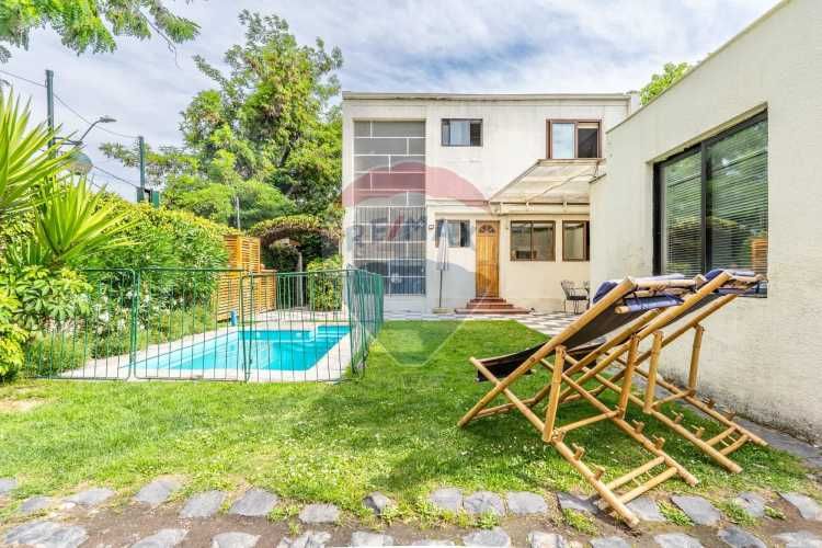 Casa con estilo arquitectónico renovada