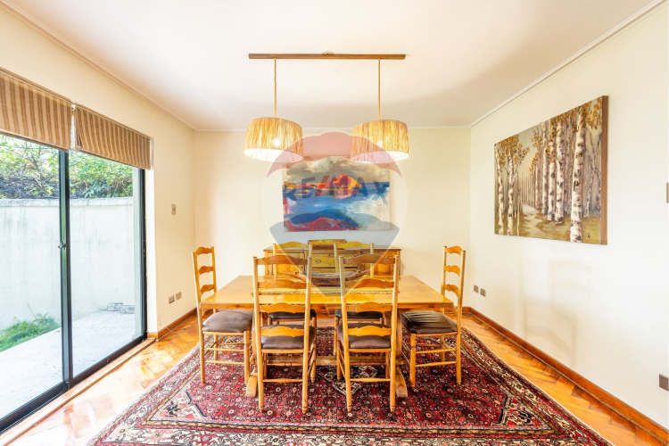 Casa con estilo arquitectónico renovada