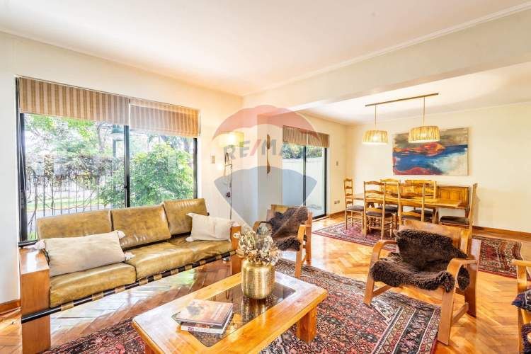 Casa con estilo arquitectónico renovada