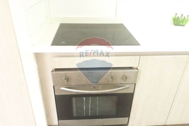 Rebajado! fabulosa ubicación 1d+1b+est+bodega