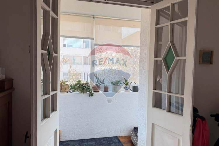 Casa neoclásica amplia y luminosa