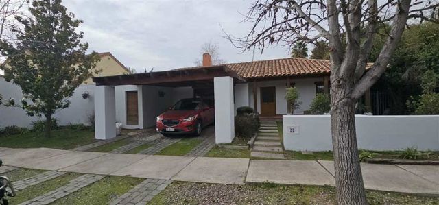 CASA Barrio Las Flores de Piedra Roja