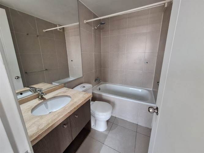 DEPARTAMENTO Cercano a metro San Alberto Hurtado/ HOMESTUDIO Sin estacionamiento