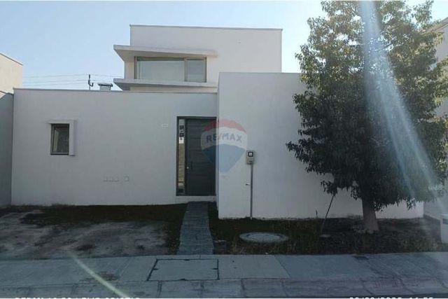 Moderna y luminosa casa en ruta 5 sur - buin