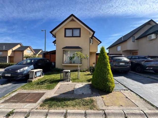 CASA Portones de chicureo