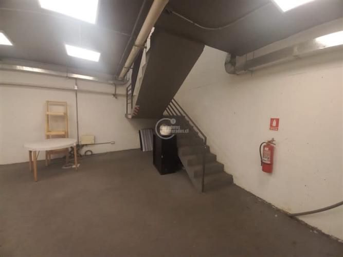 LOCAL COMERCIAL calle La Cabaña