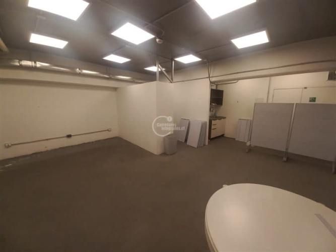 LOCAL COMERCIAL calle La Cabaña