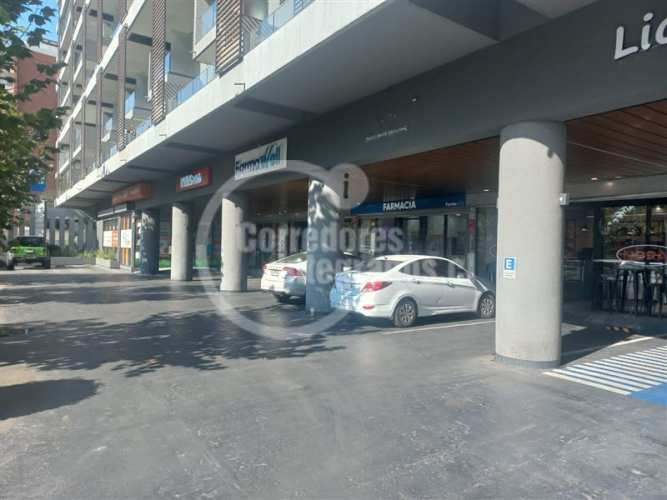 LOCAL COMERCIAL calle La Cabaña