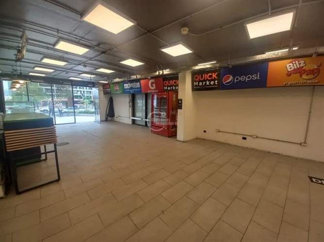 LOCAL COMERCIAL calle La Cabaña