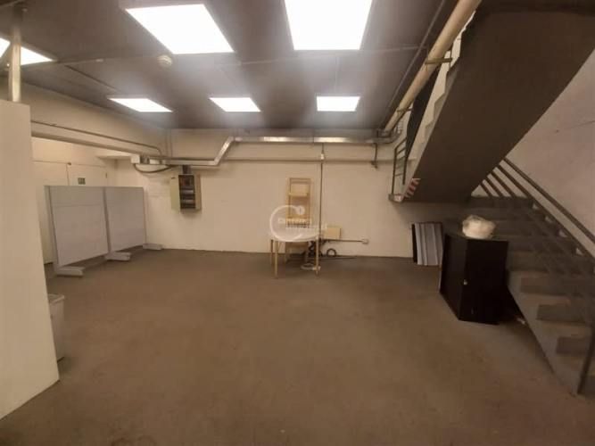 LOCAL COMERCIAL calle La Cabaña