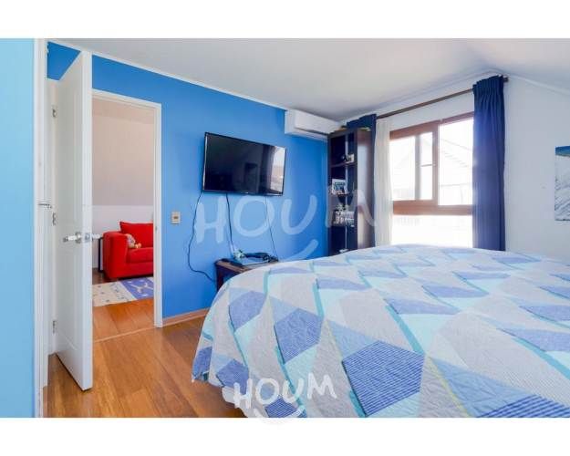 Amplia Casa con Piscina en El Hualle Sur