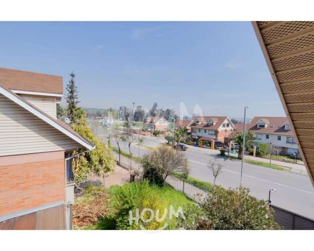 Amplia Casa con Piscina en El Hualle Sur