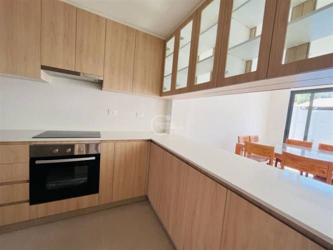 CASA Fernando Castillo Velasco / Los Maitenes