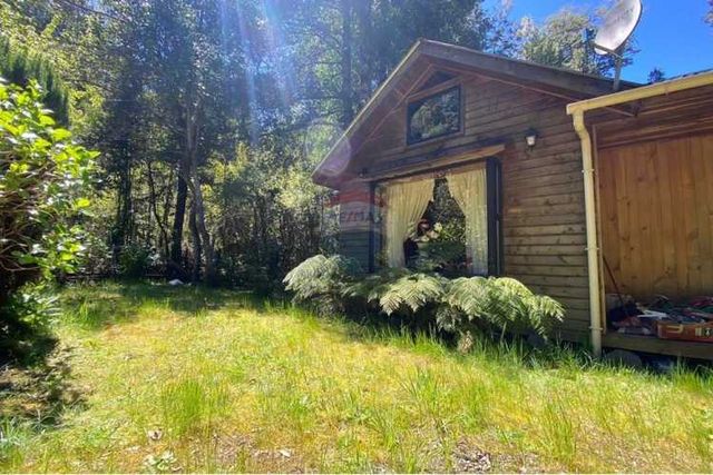 Se vende parcela con casa amoblada en caburgua