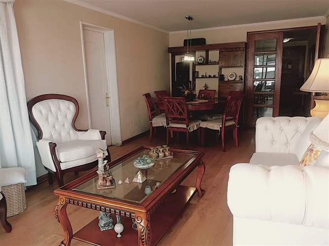 DEPARTAMENTO Departamento de 141 m² totales en pleno barrio El Llano Subercaseaux