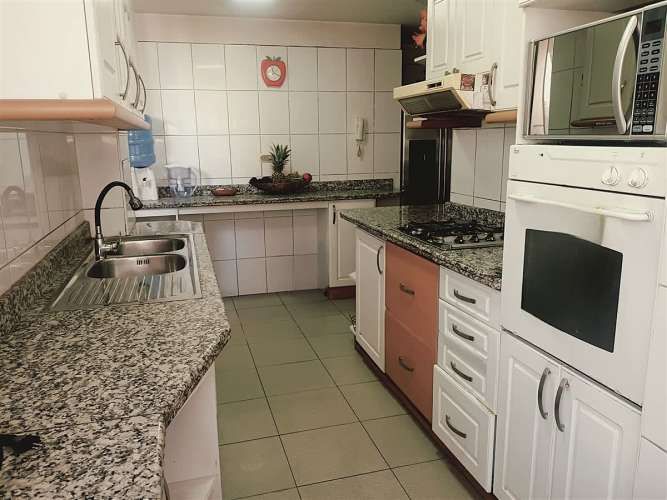 DEPARTAMENTO Departamento de 141 m² totales en pleno barrio El Llano Subercaseaux