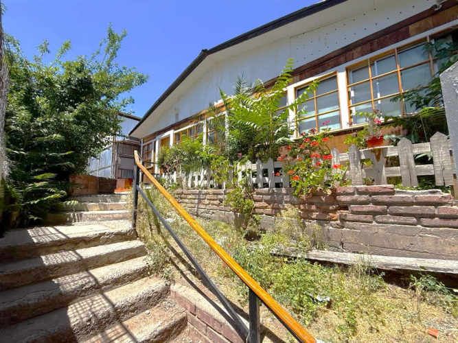 BODEGA Almirante Veliz con las Brisas