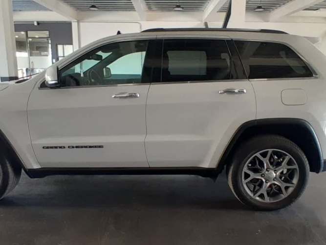JEEP GRAND CHEROKEE 2022