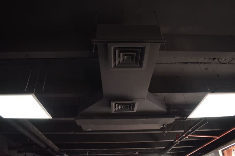 Espaciosa oficina a pasos de Metro Escuela Militar.