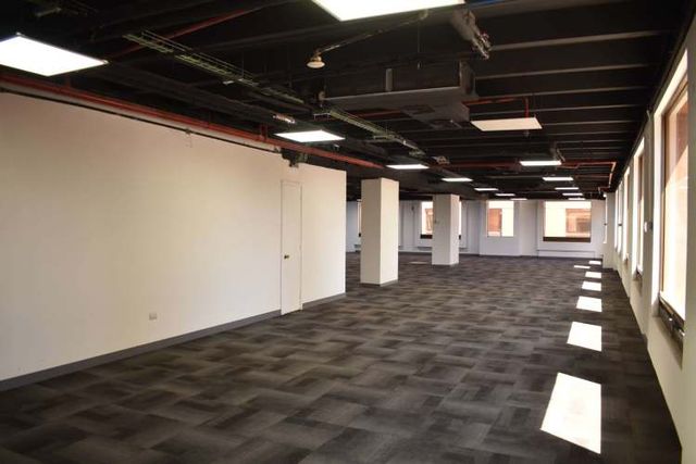 Espaciosa oficina a pasos de Metro Escuela Militar.