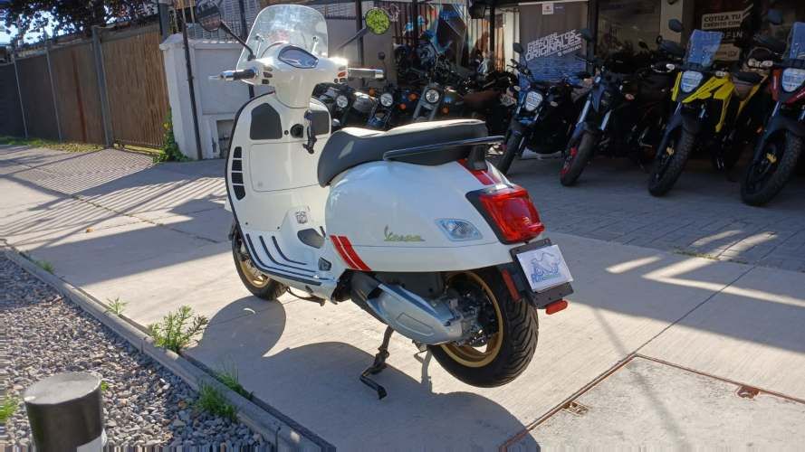 VESPA 300 GTS